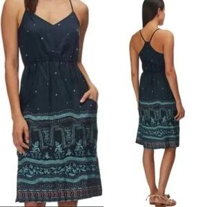 Patagonia Lost Wildflower Dress Sundress Size M Navy Blue Bird Floral Pockets